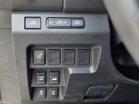 Used 2025 Nissan Frontier PRO-4X w/ Interior Protection Package AWD/4WD image 21