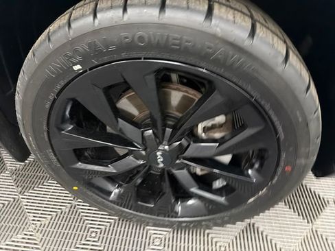 Certified 2023 Kia Sorento SX AWD/4WD image 47