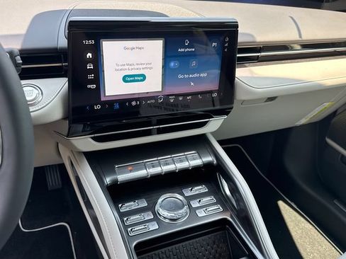 New 2026 Lincoln Nautilus Reserve AWD/4WD image 31