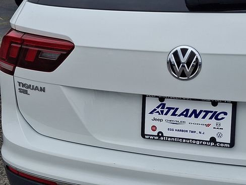 Used 2021 Volkswagen Tiguan SEL image 16
