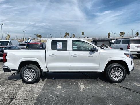 Certified 2026 Chevrolet Colorado LT image 30