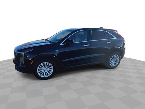 Certified 2024 Cadillac XT4 Luxury image 5