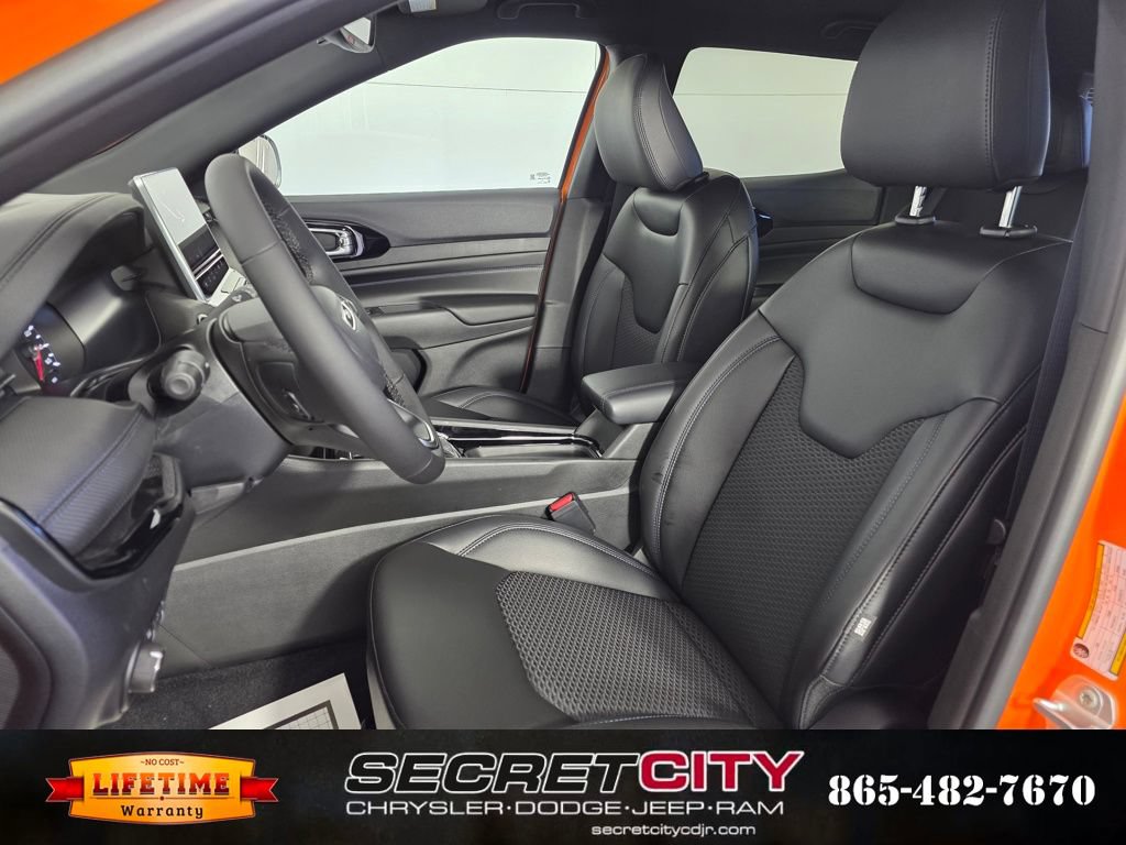 New 2026 Jeep Compass Latitude AWD/4WD image 10