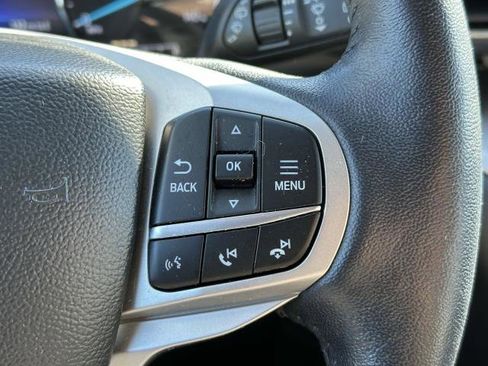 Used 2022 Ford Explorer XLT w/ Equipment Group 202A image 15