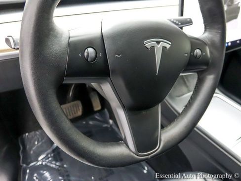 Used 2023 Tesla Model Y Long Range AWD/4WD image 12