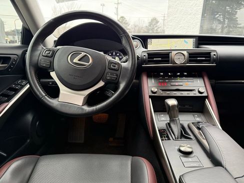 Used 2018 Lexus IS 300 w/ Comfort Package image 9