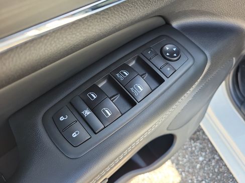 Used 2021 Jeep Grand Cherokee Limited w/ Quick Order Package 28K 80th image 23