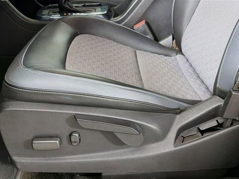 Used 2018 Chevrolet Colorado Z71 RWD image 23