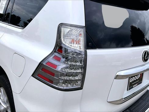 Used 2021 Lexus GX 460 Premium AWD/4WD image 26