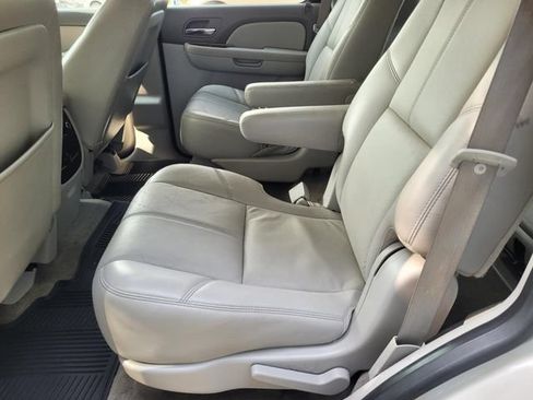 Used 2013 Chevrolet Tahoe LT w/ Texas Edition RWD image 19
