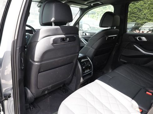 Used 2024 BMW X5 xDrive40i image 22