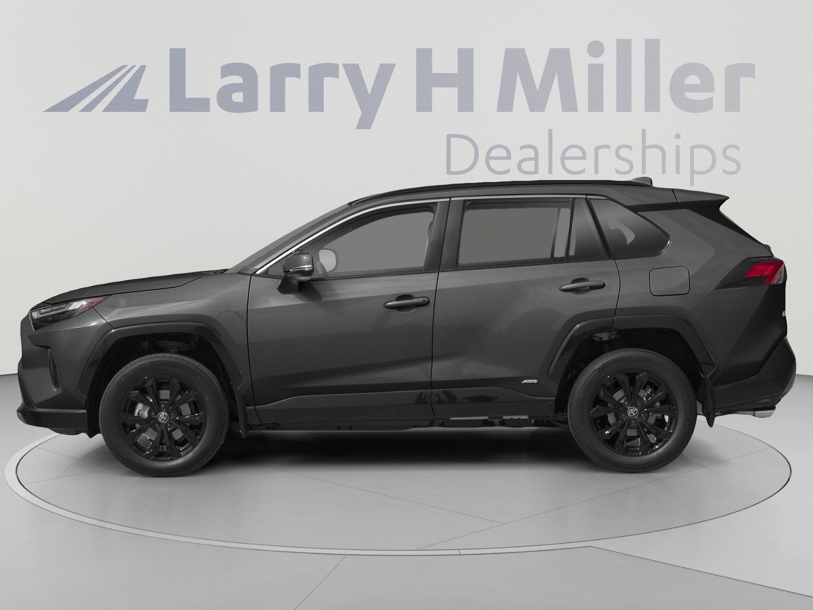 Used 2022 Toyota RAV4 SE w/ Convenience Package AWD/4WD image 3