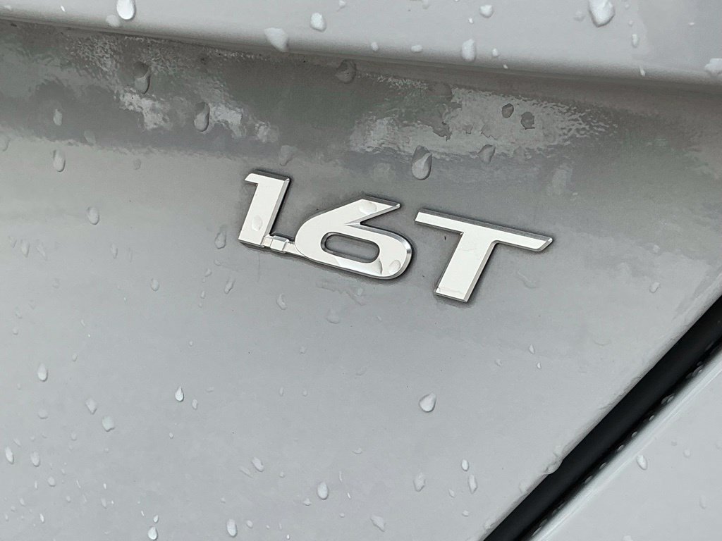 Used 2025 Hyundai Kona Limited FWD image 20
