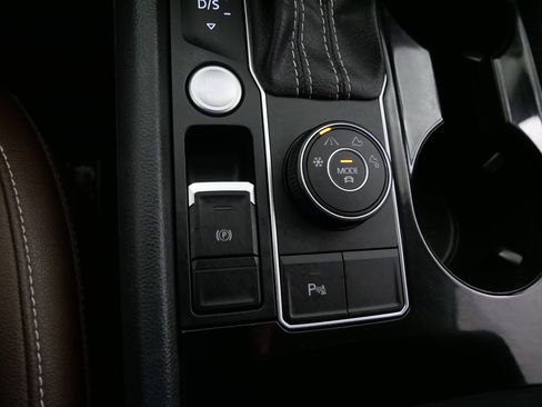 Certified 2023 Volkswagen Atlas SE w/ Black Wheel Package AWD/4WD image 29