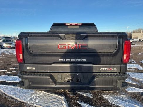 Used 2022 GMC Sierra 1500 AT4X image 5