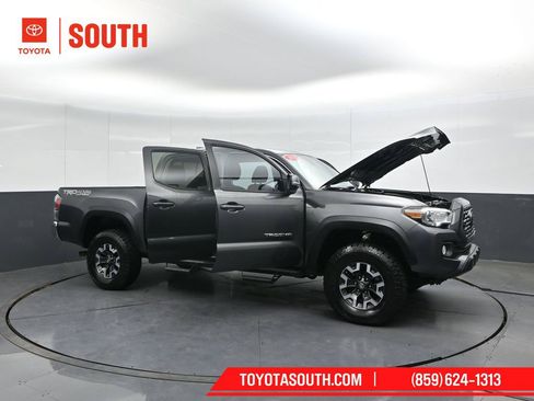 Used 2020 Toyota Tacoma TRD Off-Road AWD/4WD image 66