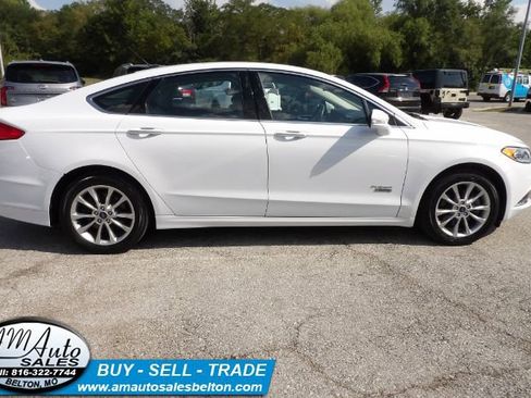 Used 2018 Ford Fusion Energi SE image 6