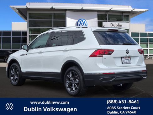 Used 2023 Volkswagen Tiguan SE FWD image 6