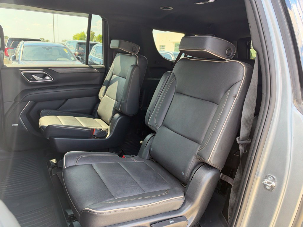 Used 2023 GMC Yukon XL SLT w/ SLT Luxury Package RWD image 22