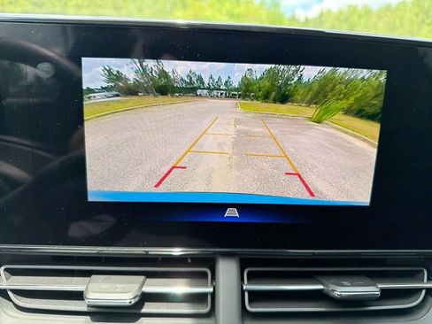 Used 2025 Chevrolet Trax ACTIV w/ Driver Confidence Package FWD image 20