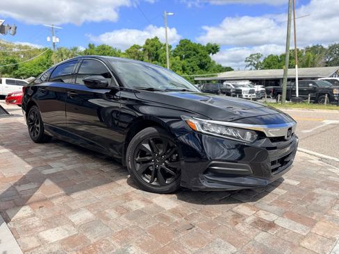 Used 2019 Honda Accord LX image 3