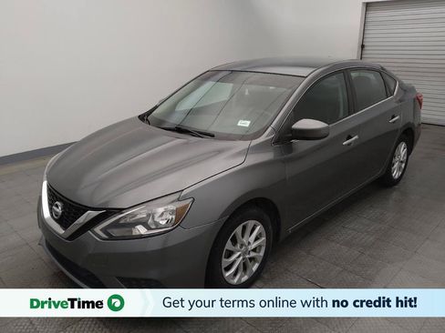 Used 2018 Nissan Sentra SV FWD image 1