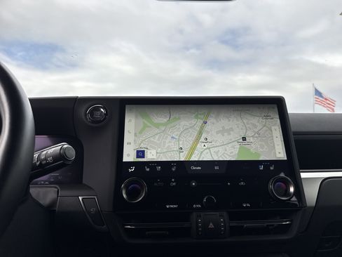 Used 2024 Lexus GX 550 image 25