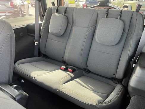 Used 2024 Jeep Wrangler Sport AWD/4WD image 32