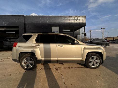 Used 2015 GMC Terrain SLT image 9