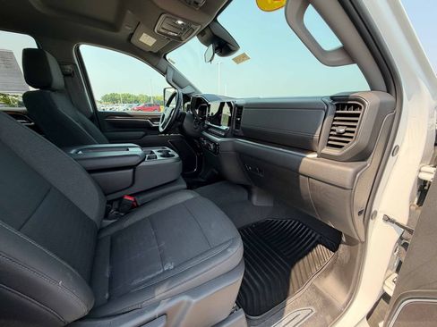 Used 2025 Chevrolet Silverado 2500 LT w/ Convenience Package AWD/4WD image 22