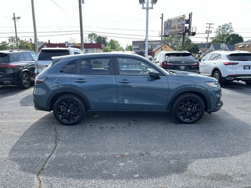 Used 2025 Honda HR-V Sport image 11