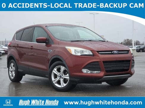 Used 2015 Ford Escape SE image 1