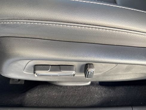 Certified 2026 Honda HR-V EX-L image 14