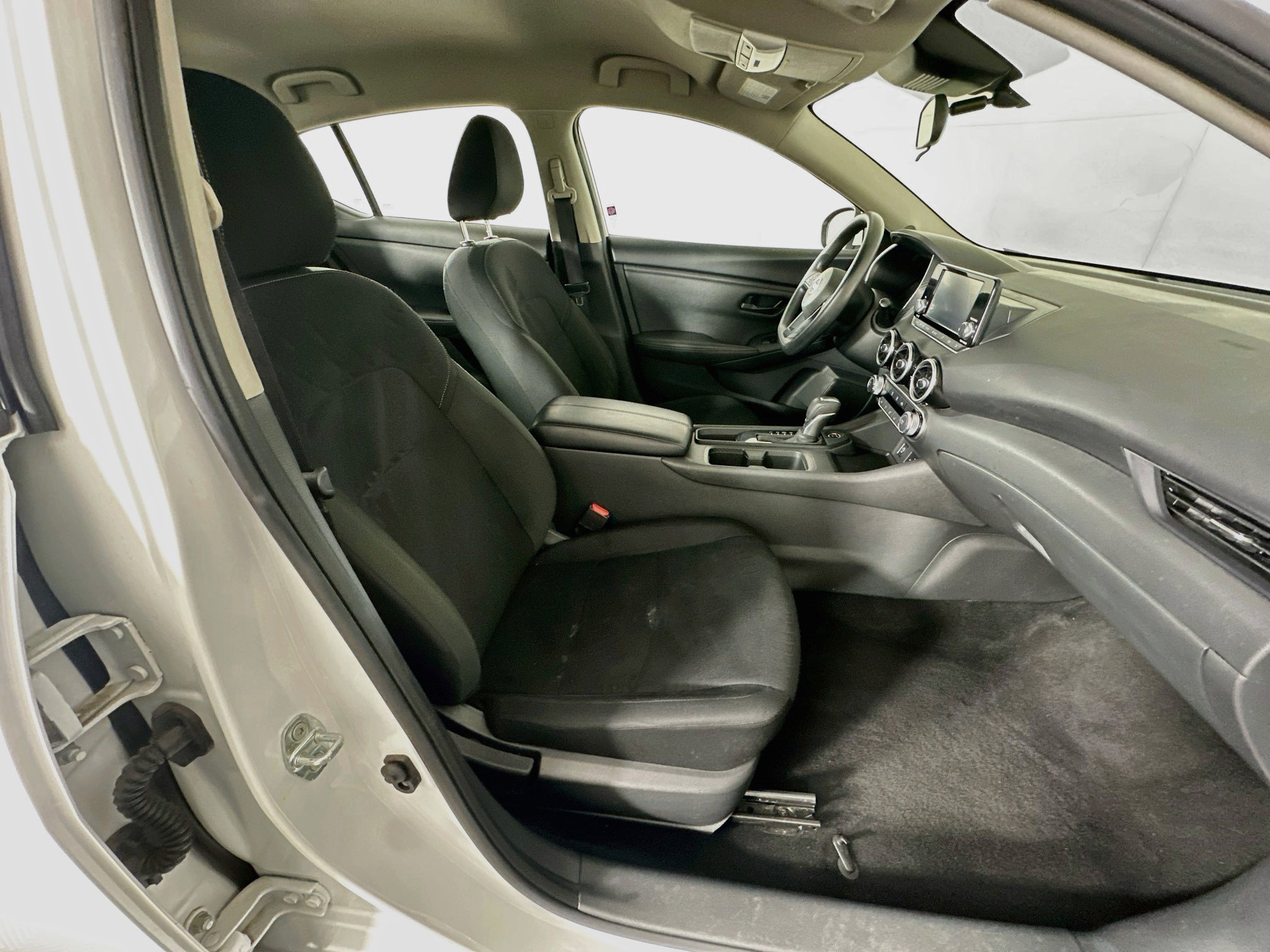 Used 2025 Nissan Sentra S FWD image 28