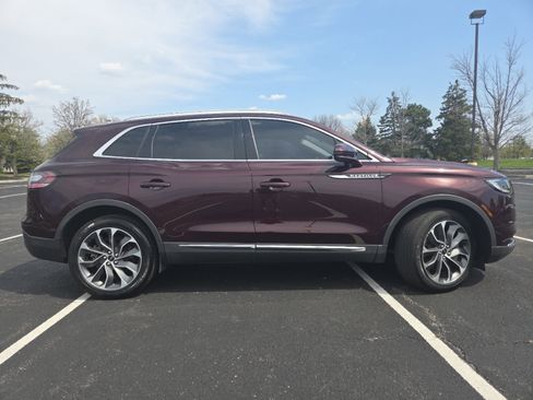 Used 2023 Lincoln Nautilus Reserve AWD/4WD image 20