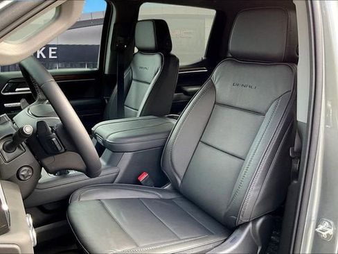 New 2026 GMC Sierra 1500 Denali image 9