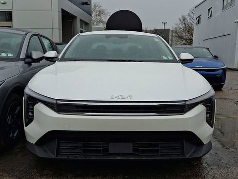 New 2026 Kia K4 LXS FWD image 2