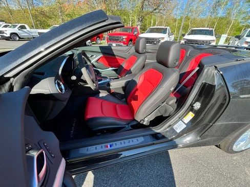 Used 2024 Chevrolet Camaro LT image 15