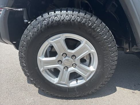 Used 2021 Jeep Wrangler Unlimited Sport AWD/4WD image 28