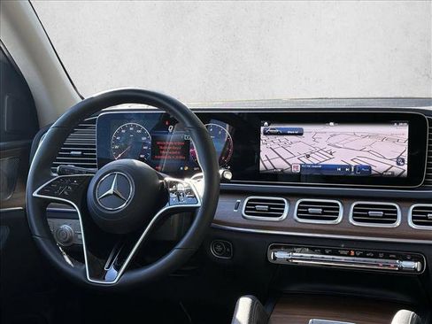 Used 2025 Mercedes-Benz GLE 350 4MATIC image 22