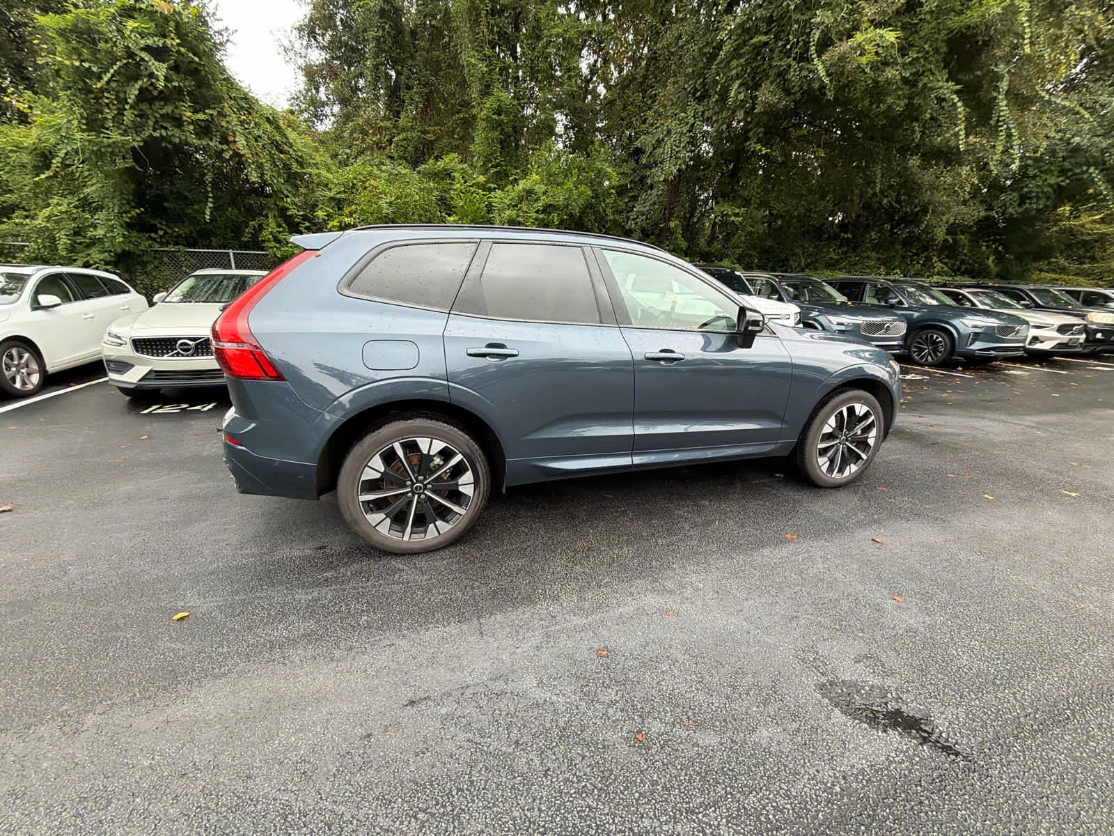 Used 2026 Volvo XC60 B5 Plus AWD/4WD image 17