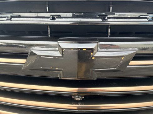 Certified 2023 Chevrolet Suburban High Country image 32