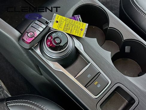 New 2025 Ford Escape SE image 22