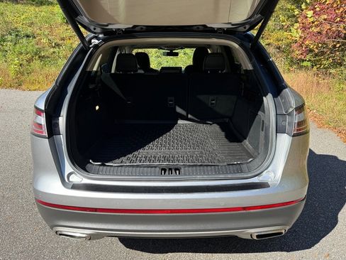 Used 2022 Lincoln Nautilus Reserve w/ Luxury Package image 19