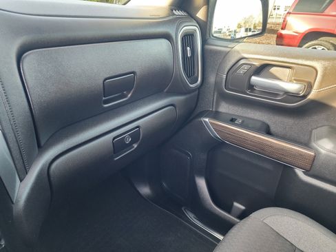 Used 2021 Chevrolet Silverado 1500 RST w/ Bed Protection Package image 35