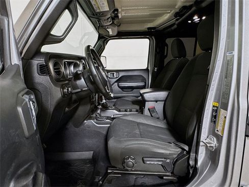 Used 2020 Jeep Wrangler Unlimited Sport S image 17