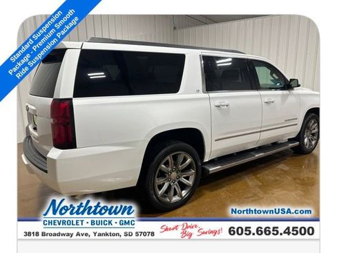Used 2019 Chevrolet Suburban LT w/ LT Signature Package image 6