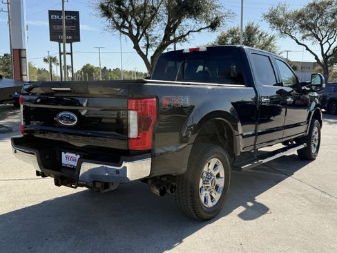 Used 2019 Ford F250 Lariat w/ Lariat Ultimate Package image 5