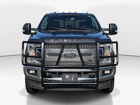 Used 2017 Ford F250 Lariat w/ Lariat Value Package AWD/4WD image 9