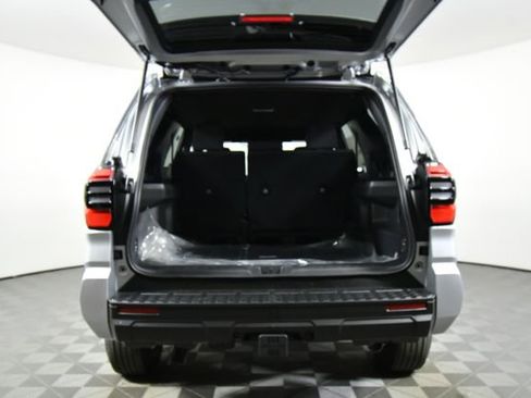 New 2026 Toyota 4Runner SR5 image 25